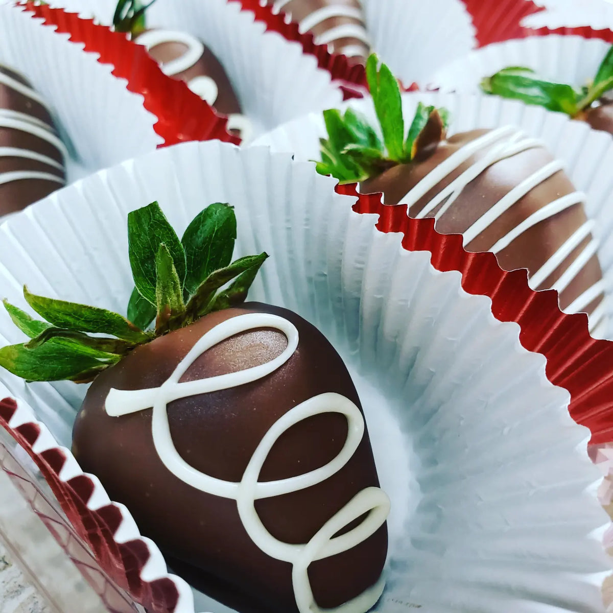 Chocolate Covered Strawberries – Tiffany And Candy